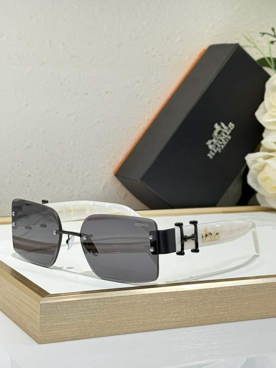 Picture of Hermes Sunglasses _SKUfw74525449fw